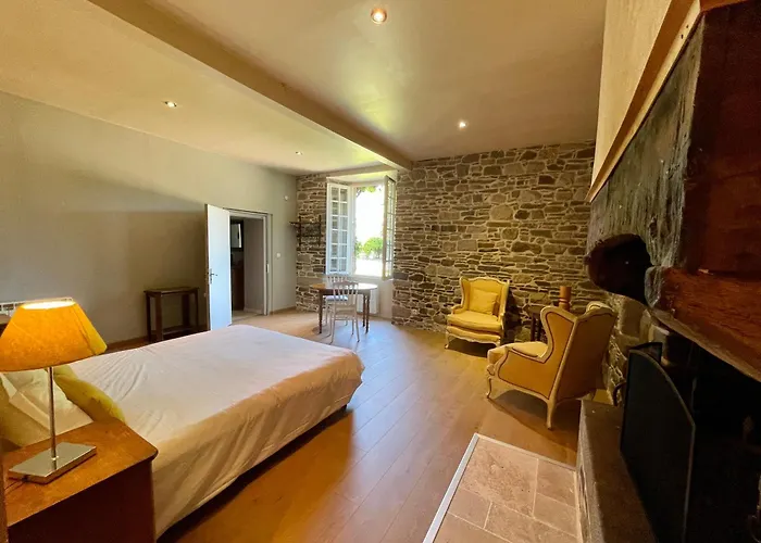 Manoir De La Begaudiere